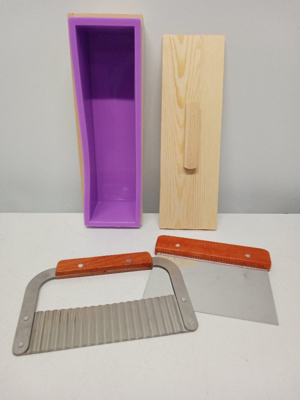 NEW! Wooden & Silicone Soap-Making Mold with Tools, 42oz